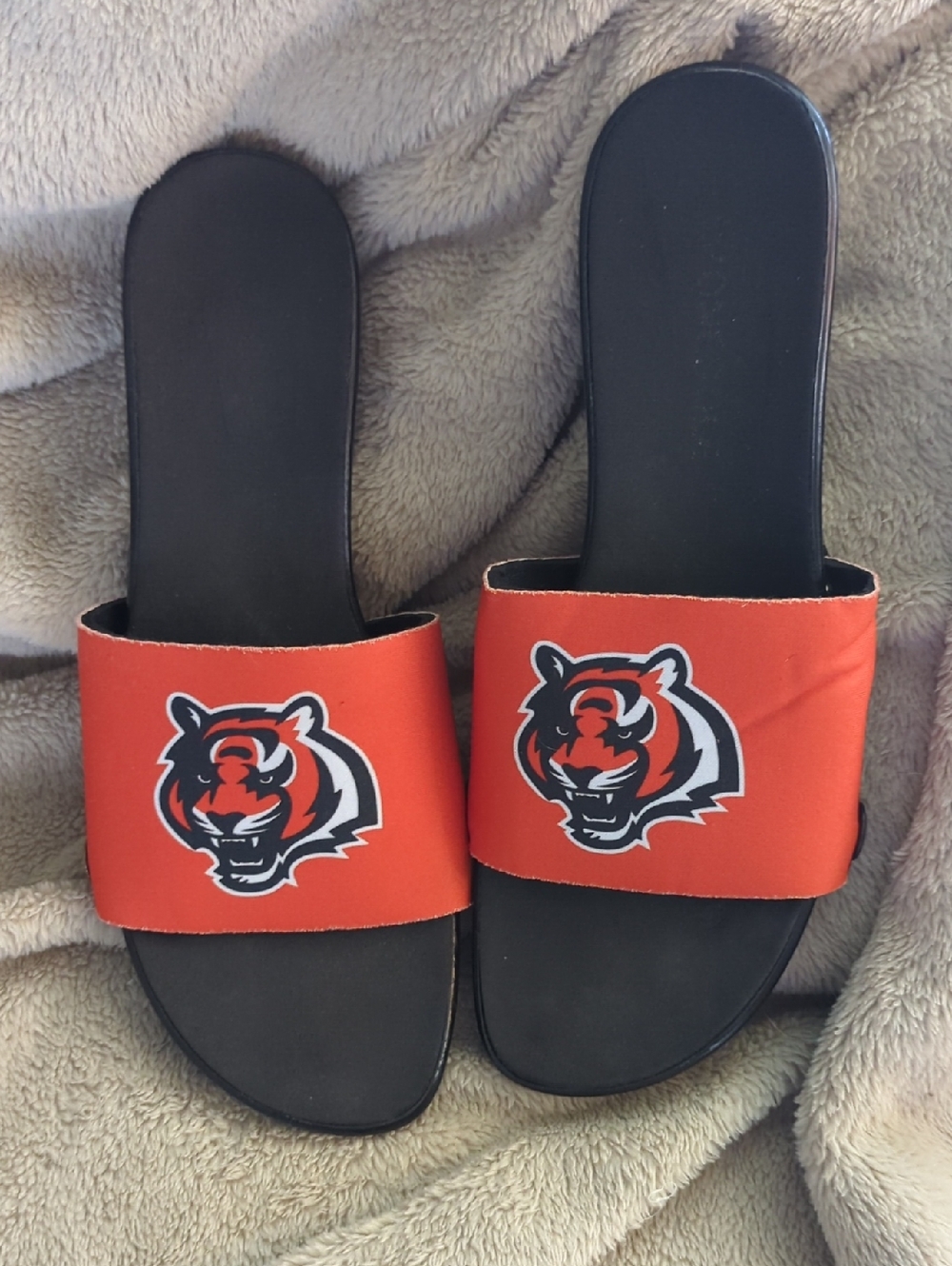 Onesole Orange and Black Tigerslide Sandals